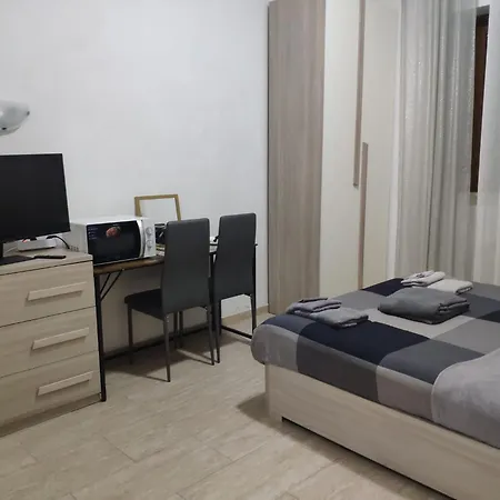 Deluxe - Close To Metro C Torrenova Station Homestay